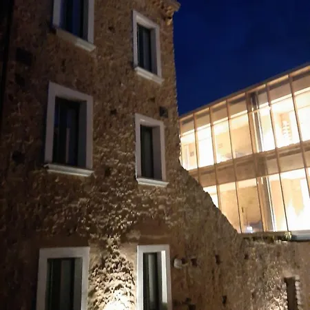 Residenza Palazzo Di Lorenzo 4*