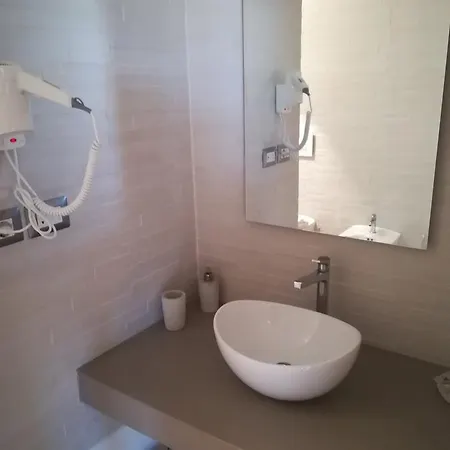 Residenza Palazzo Di Lorenzo Hotel 4*